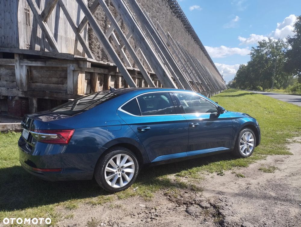 Skoda Superb 2.0 TDI SCR 4x4 Ambition DSG - 14