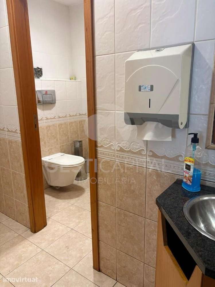 Espaço comercial equipado para restauração no centro do Marco de Canav - Grande imagem: 2/12