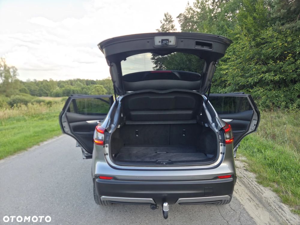 Nissan Qashqai 1.3 DIG-T N-Connecta DCT - 25
