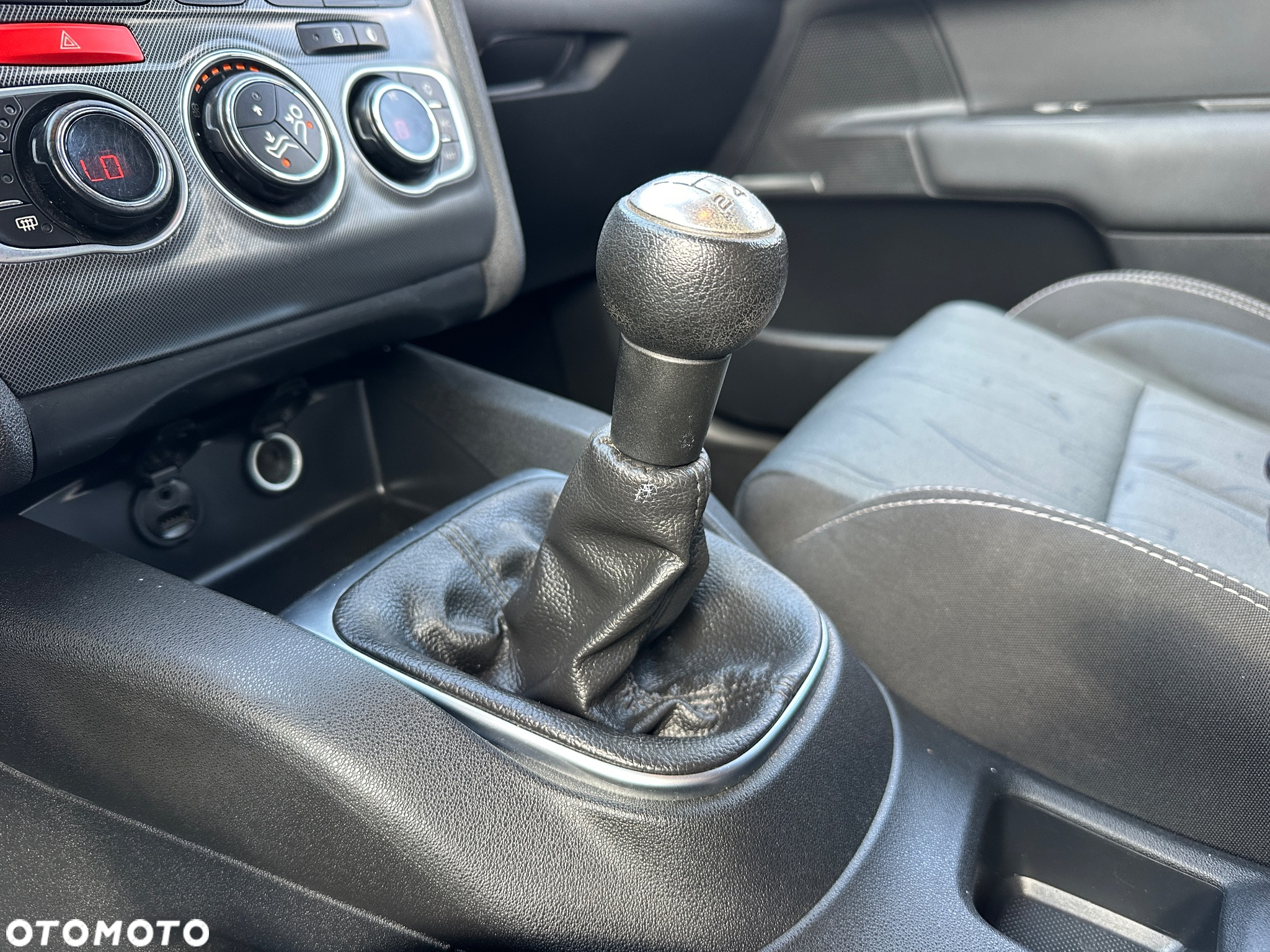 Citroën C4 VTi 95 Attraction - 21