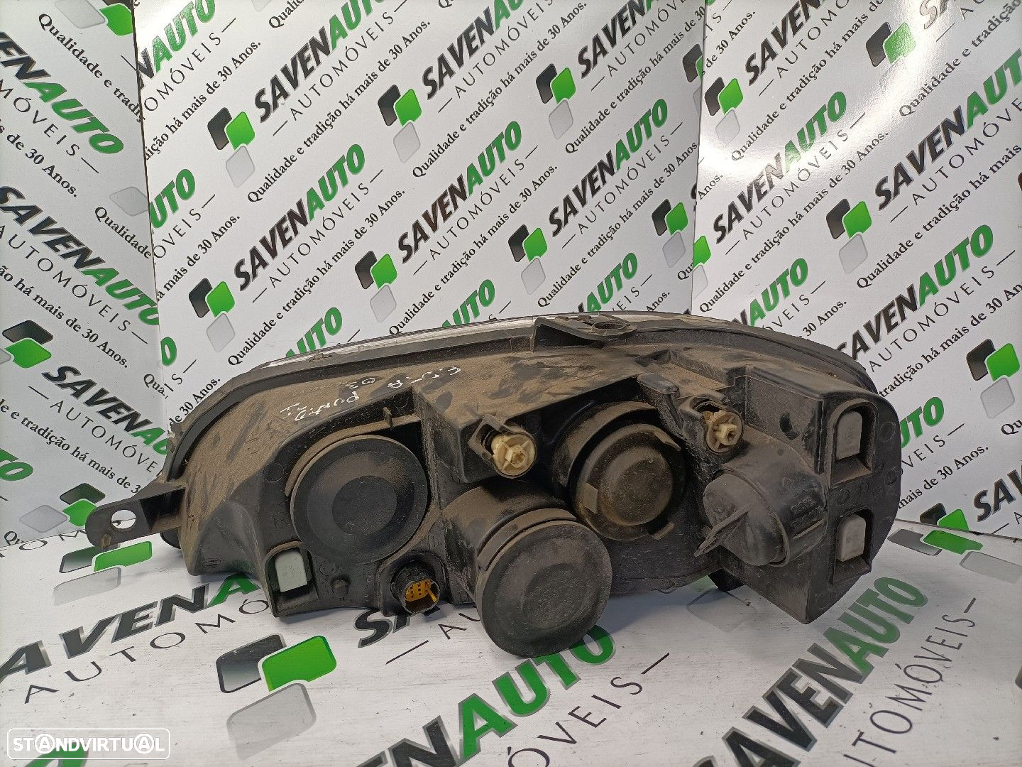 Farol Dto Fiat Punto (188_) - 2