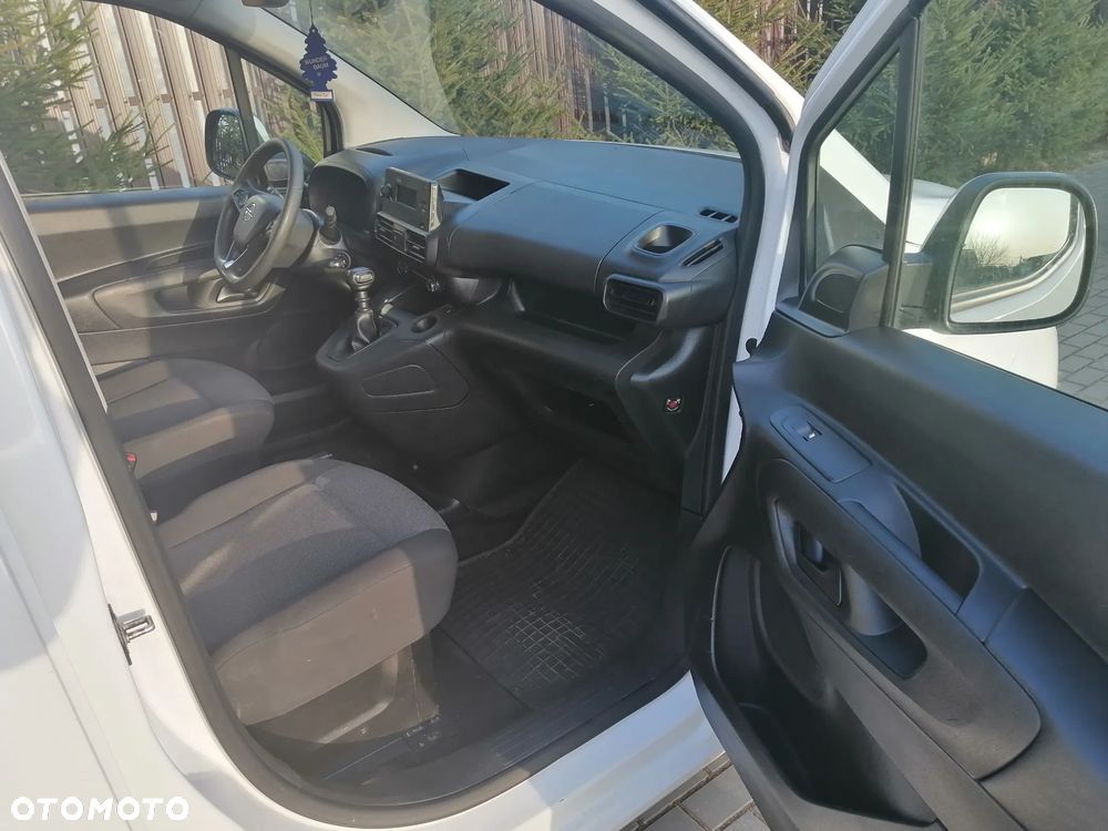 Opel Combo 1.2 Turbo S&S - 6