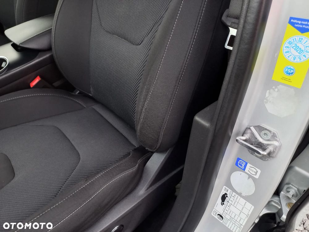 Ford Mondeo 2.0 TDCi Titanium PowerShift - 34