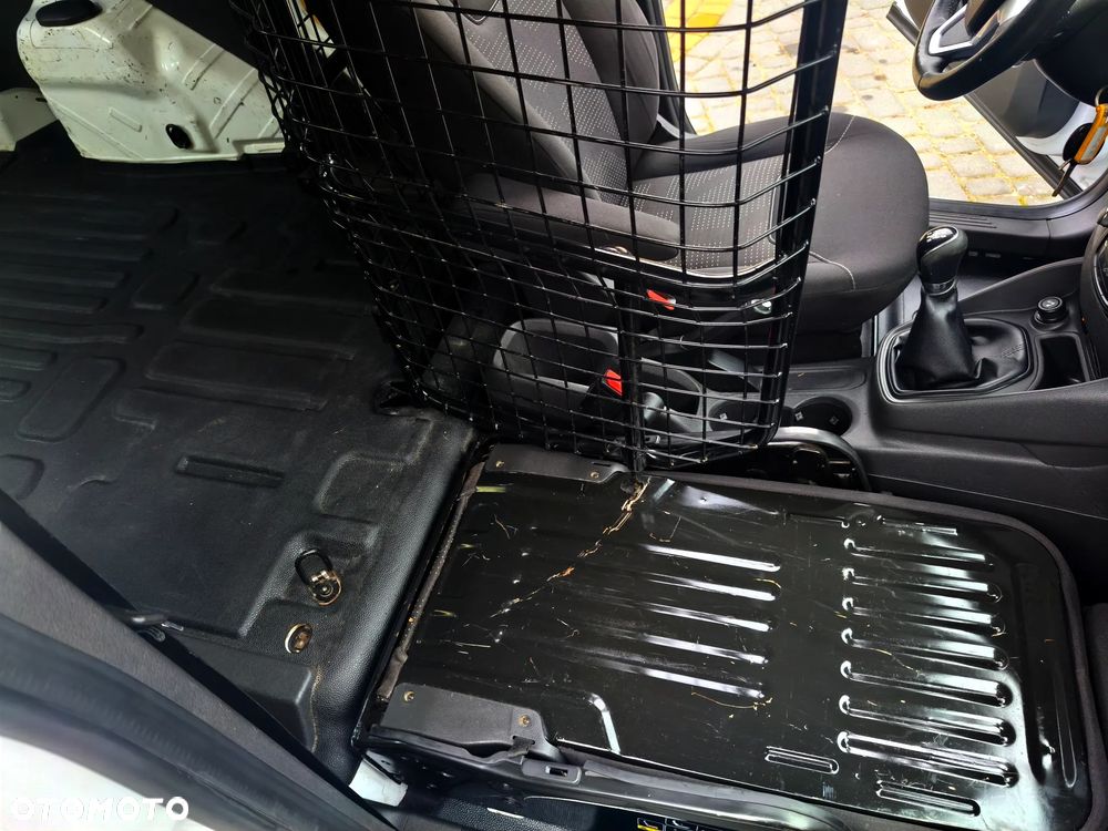 Ford Transit Courier Basis - 30