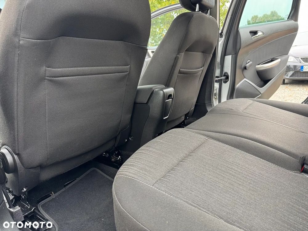 Opel Astra - 19