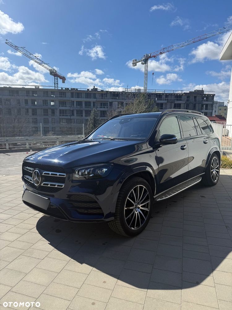 Mercedes-Benz GLS - 1