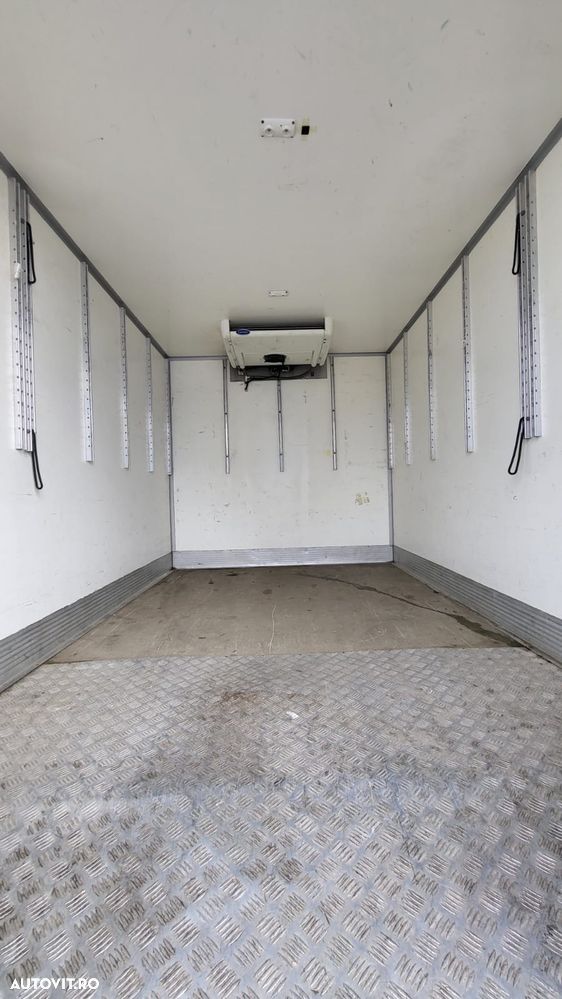 Iveco Daily 35c Frigorific Frig Carrier an 2014 Cub Izoterm 298.000km Istoric Service Facturi Kit Distribuție Ambreiaj Rezivie Frig AC Navi Discuri Placute Baterie Anvelope direcție suspensie Vopsea Ok TVA - 7