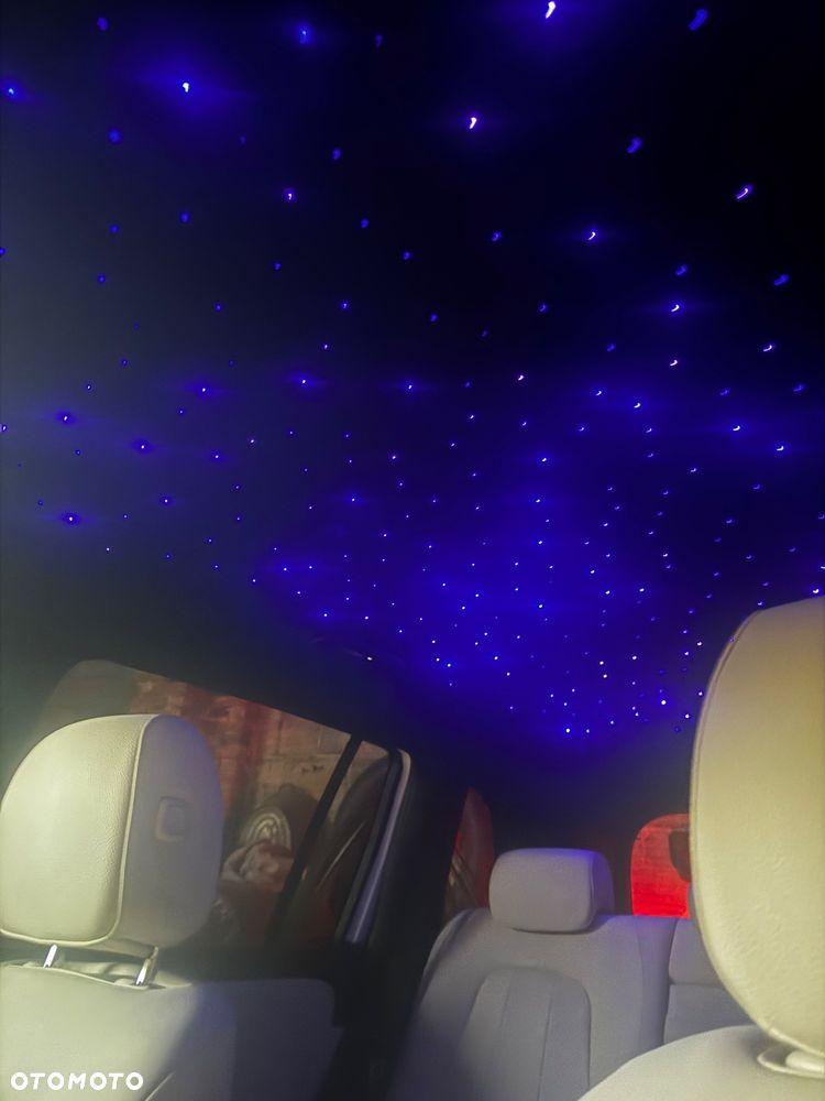 Mercedes-Benz GLB - 16
