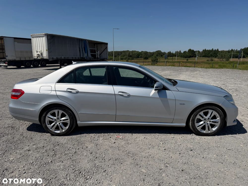 Mercedes-Benz Klasa E 200 CDI DPF BlueEFFICIENCY Automatik Avantgarde - 6