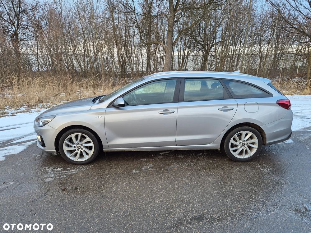 Hyundai i30 1.5 DPI Comfort - 9