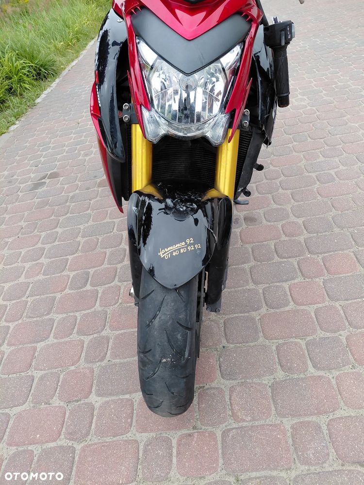 Suzuki GSX - 10