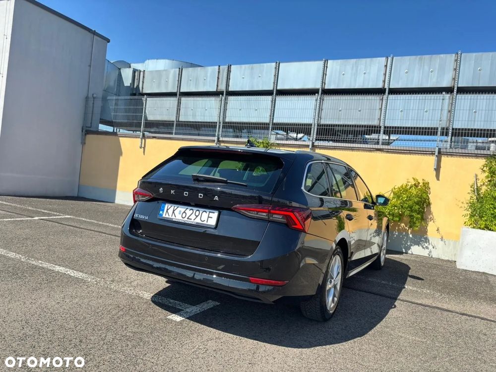 Skoda Octavia 2.0 TDI Style DSG - 6