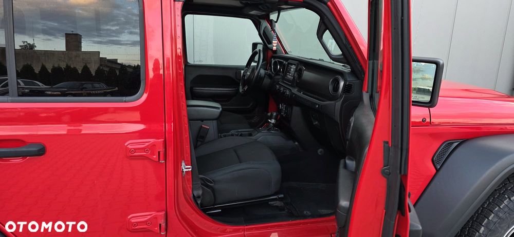 Jeep Wrangler Unlimited GME 2.0 Turbo Sport - 24