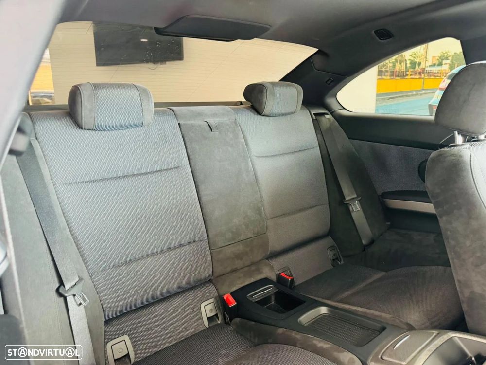 BMW 320 d Aut. M Sport Edition - 42