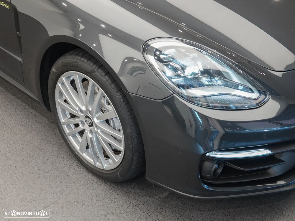 Porsche Panamera Sport Turismo 4 E-Hybrid - 20