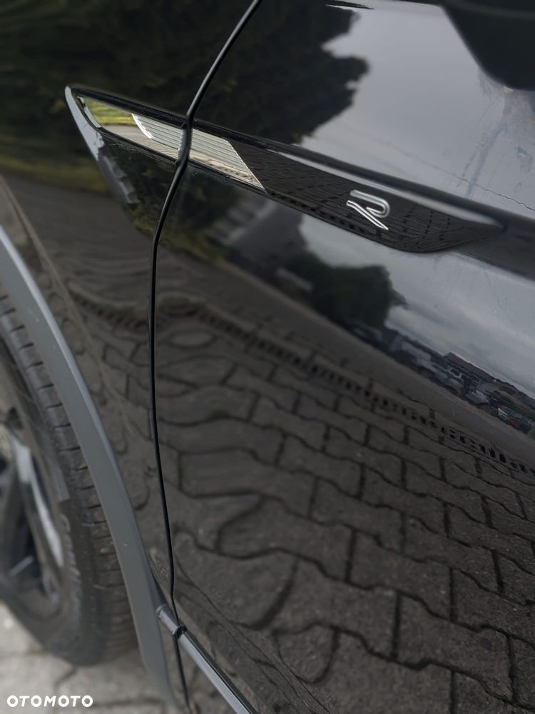 Volkswagen Tiguan 2.0 TDI SCR 4MotION DSG R-Line - 10