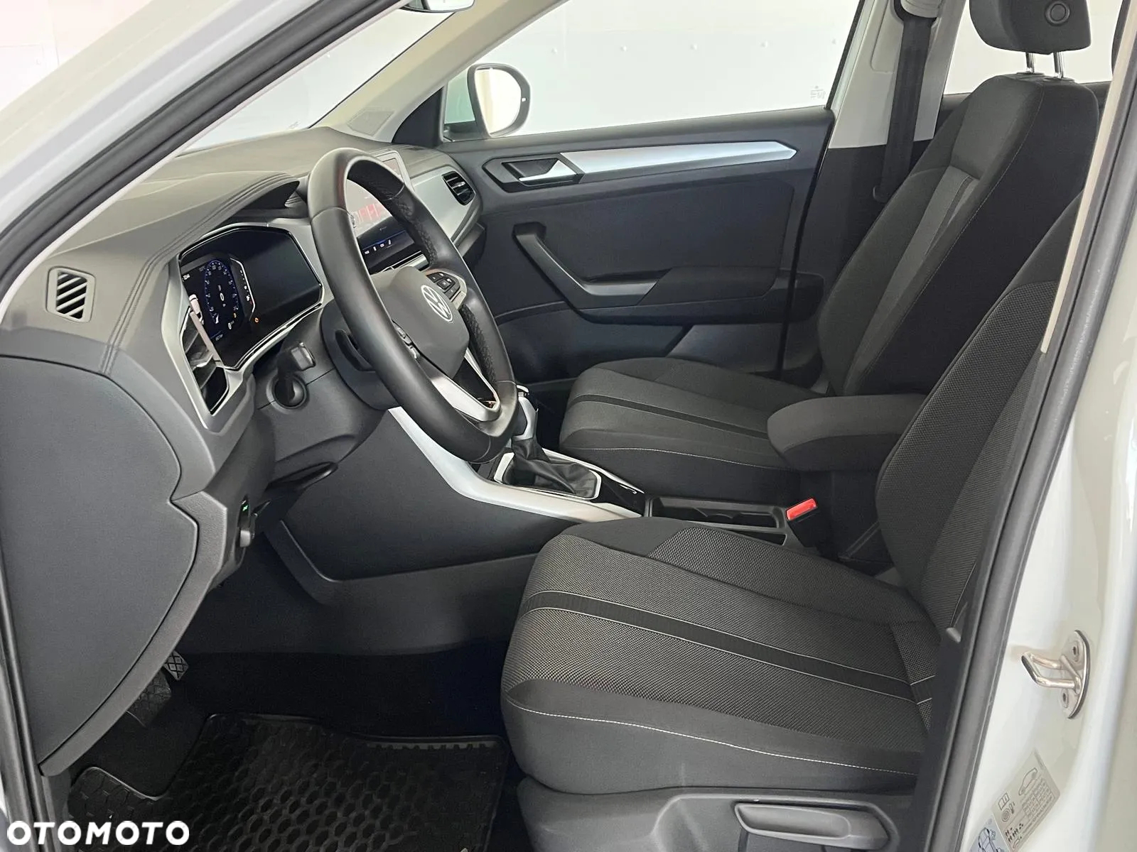 Volkswagen T-Roc 1.5 TSI Life DSG - 13