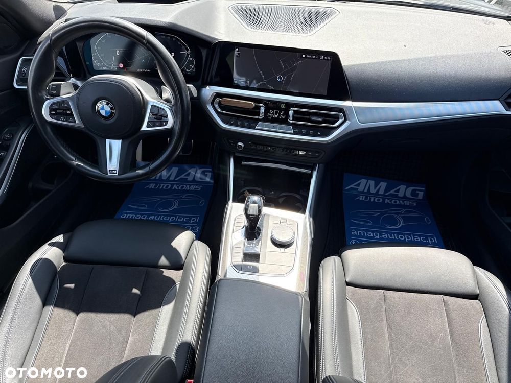 BMW Seria 3 330e M Sport sport - 24