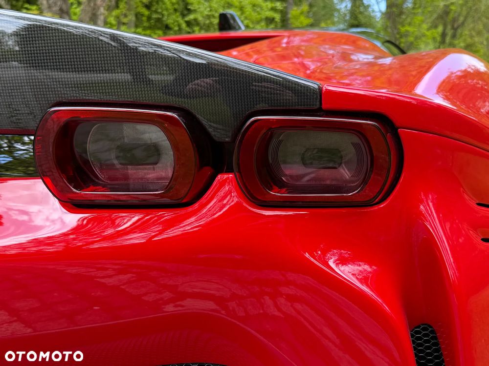 Ferrari SF90 Stradale - 16