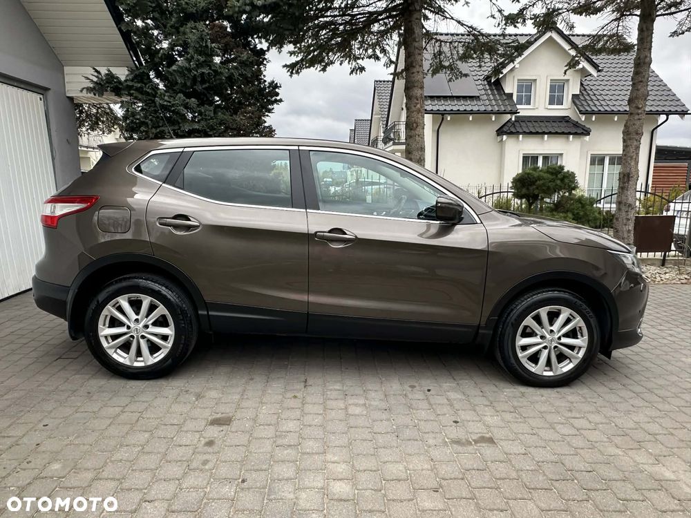 Nissan Qashqai 1.2 DIG-T Xtronic TEKNA - 4