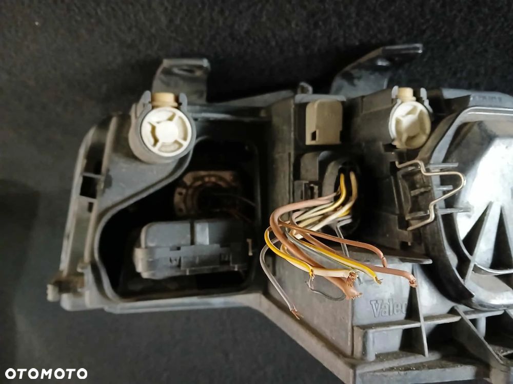 Audi A4 B6 Lampa przednia prawa - 5