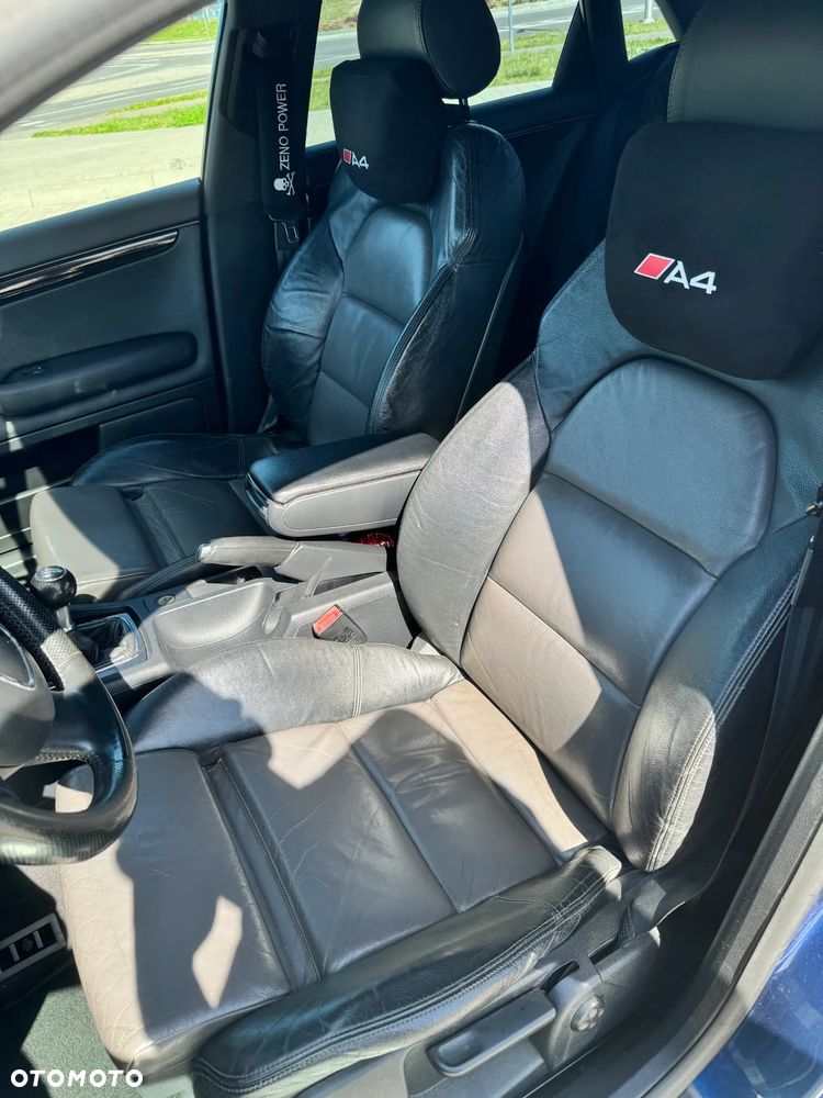 Audi A4 Limousine - 33