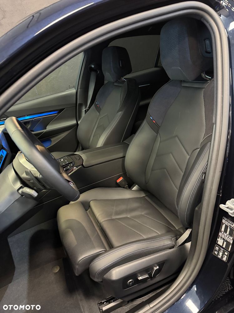 BMW Seria 5 520d xDrive mHEV - 18