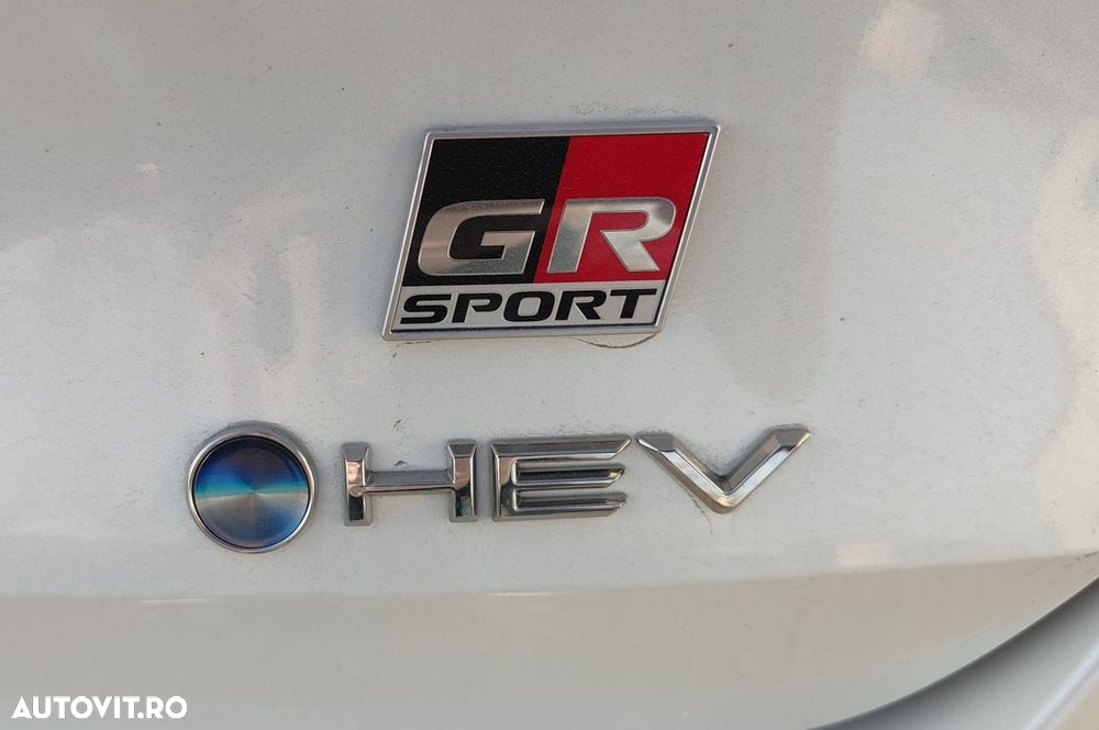 Toyota Corolla 2.0 HSD Exclusive Plus GR Sport Bi-Tone - 28