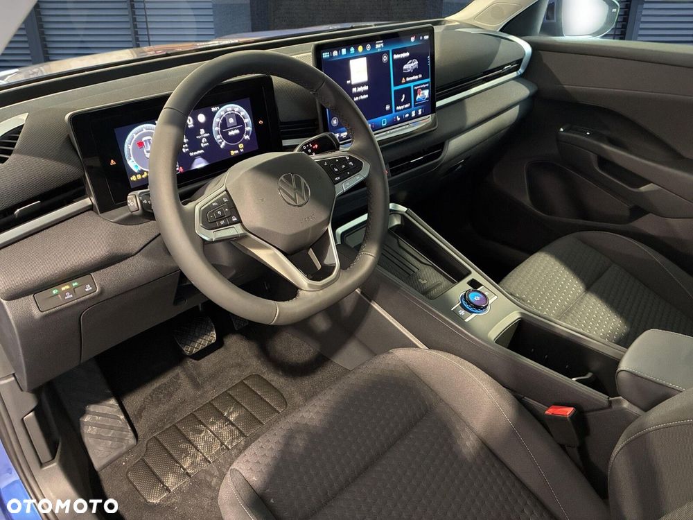 Volkswagen T-Roc - 5