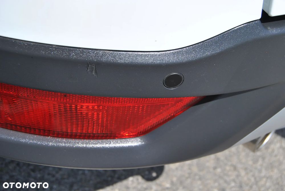 Ford Kuga 2.0 TDCi 2x4 Titanium - 38