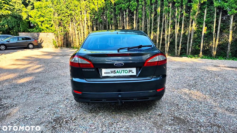 Ford Mondeo 2.0 Ghia X100 / X - 17