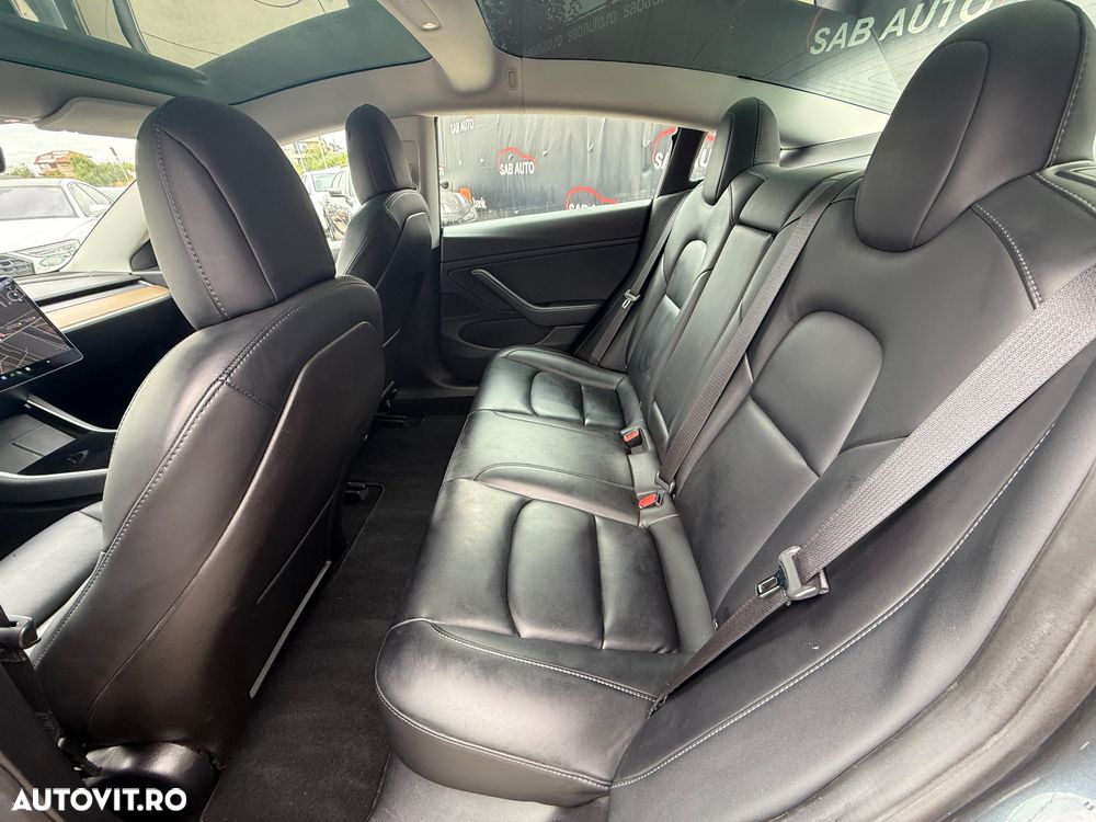 Tesla Model 3 Langstreckenbatterie Allradantrieb Dual Motor - 16