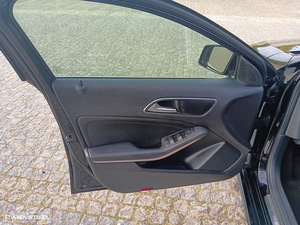 Mercedes-Benz A 180 CDI (BlueEFFICIENCY) Urban - 15