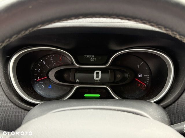 Renault Trafic - 23