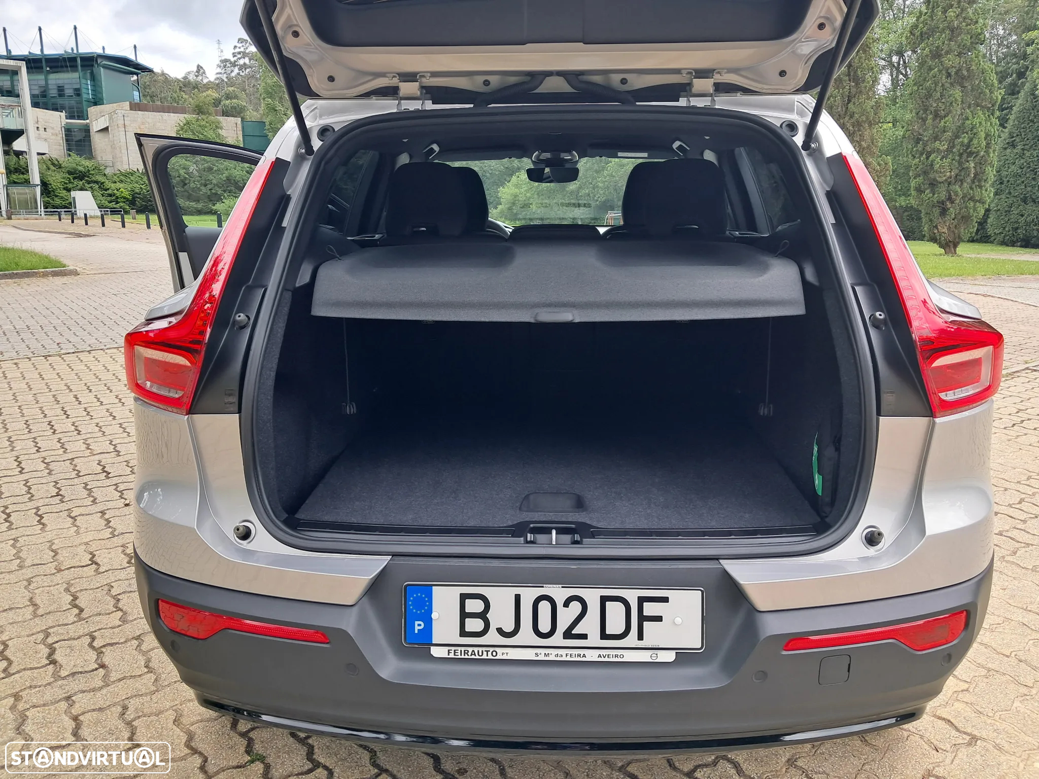 Volvo XC 40 Recharge Core - 20