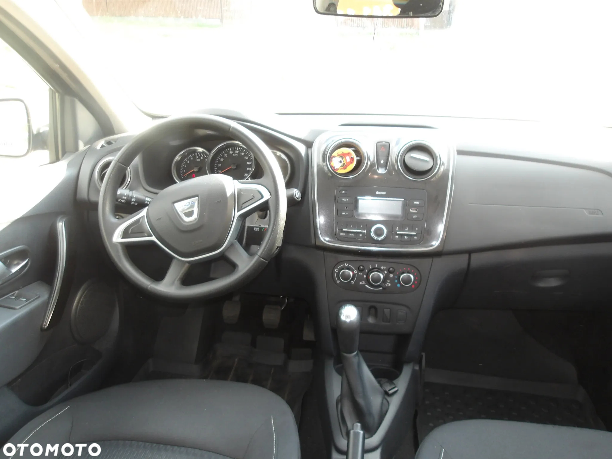 Dacia Sandero SCe 75 Essentiel - 11