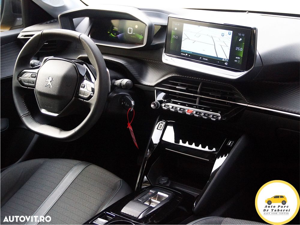 Peugeot 208 PureTech 100 EAT8 Allure Pack - 29