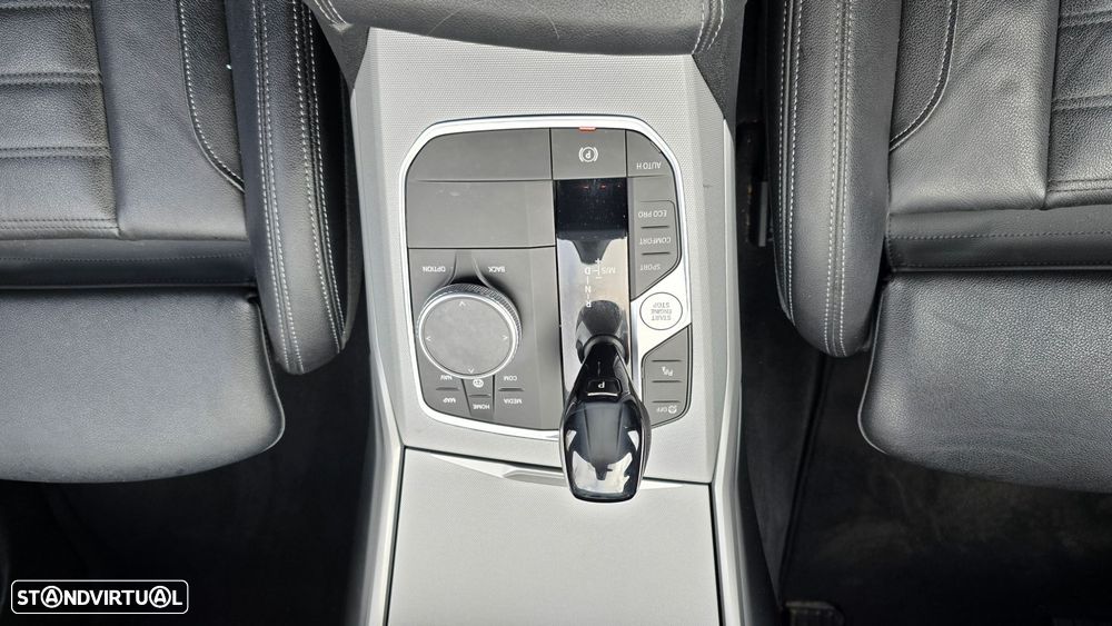BMW 318 d Touring Line Sport Auto - 51