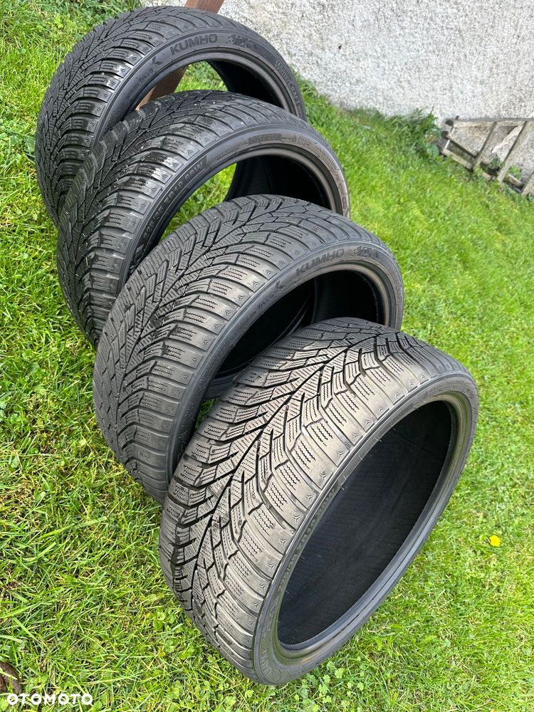 225/35/19 Kumho zimowe - 1