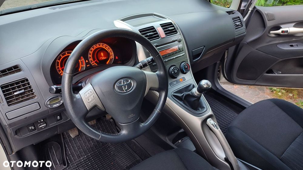 Toyota Auris 1.4 VVT-i Sol - 6