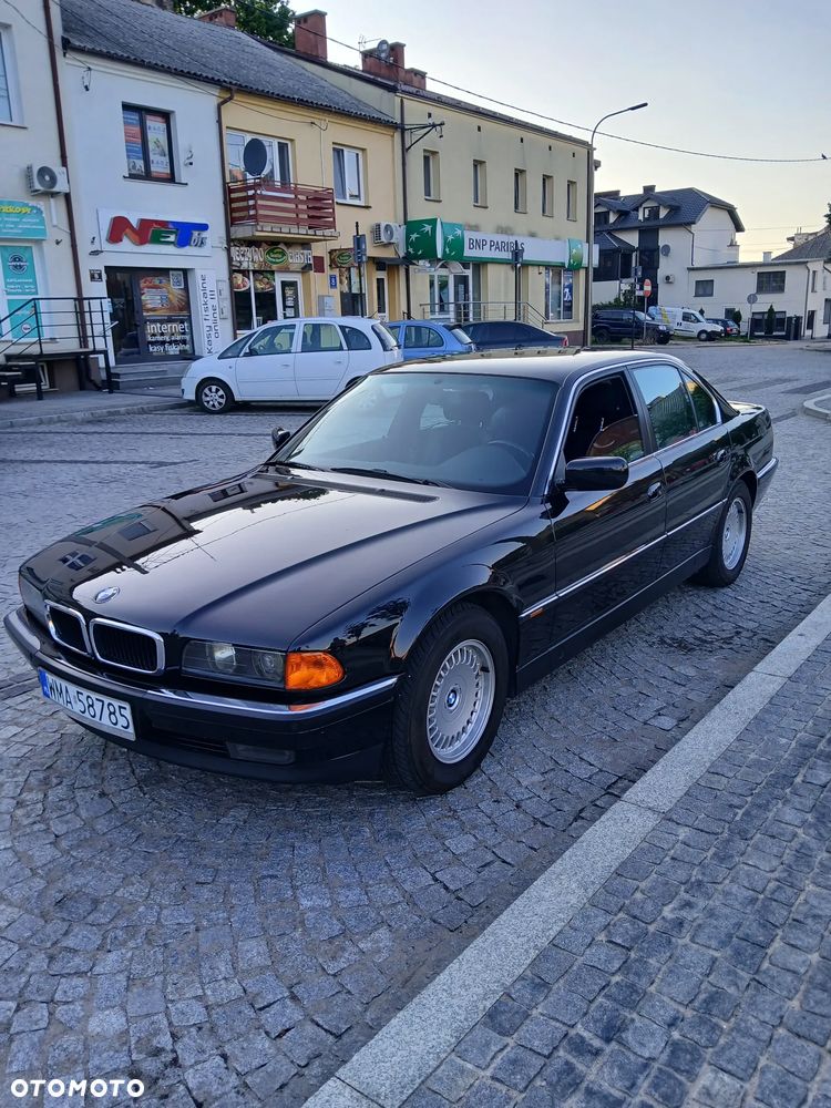 BMW Seria 7 728i L - 17