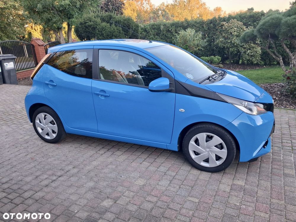 Toyota Aygo x-play touch - 7