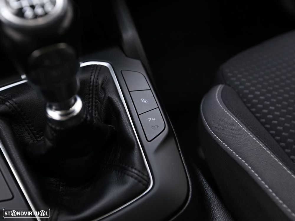 Ford Focus SW 1.5 TDCi EcoBlue Business - 24