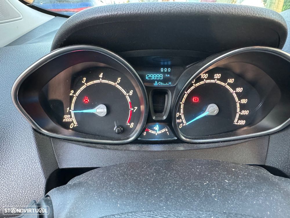 Ford Tourneo Courier - 13