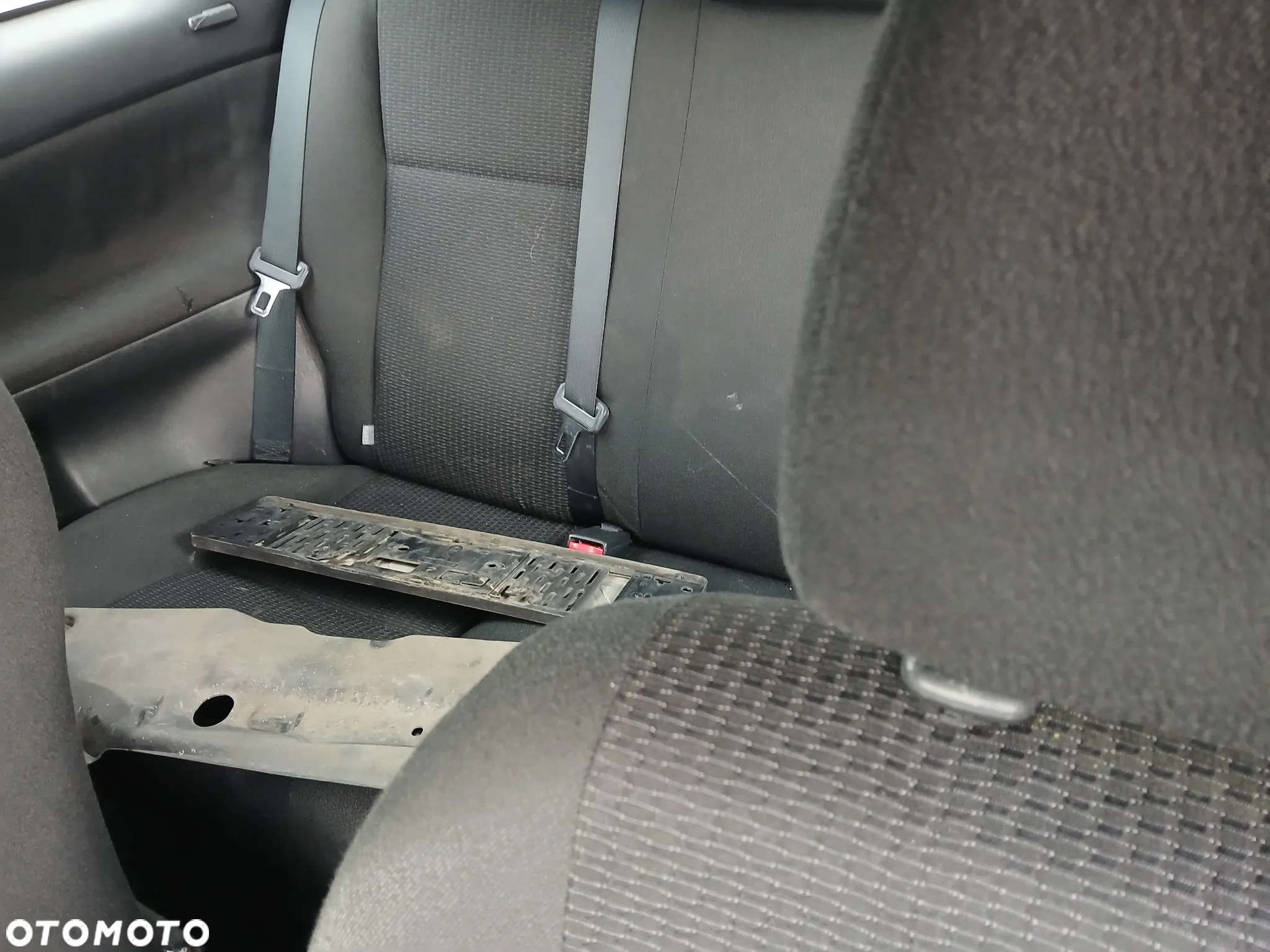 toyota corolla E12 3D 1C0 fotel fotele kanapa deska kokpit podsufitka boczek boczki klamka - 7