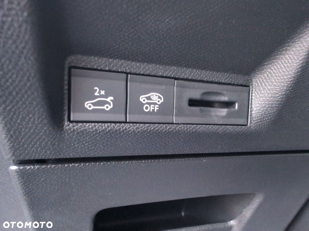 Peugeot 5008 1.2 PureTech mHEV GT S&S e-DCS6 - 18