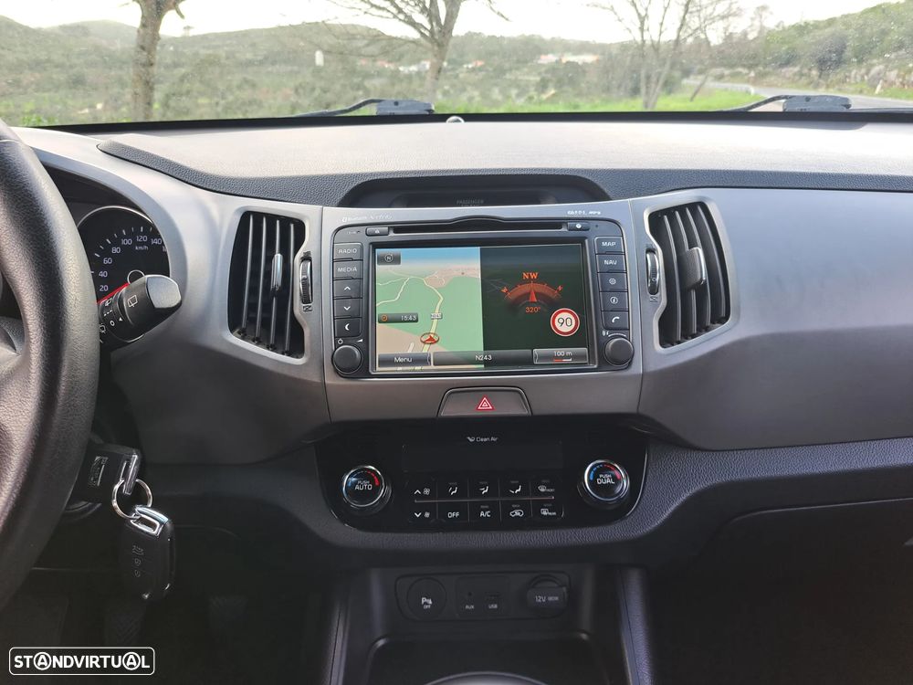 Kia Sportage 1.7 CRDI ISG TX Navi - 22