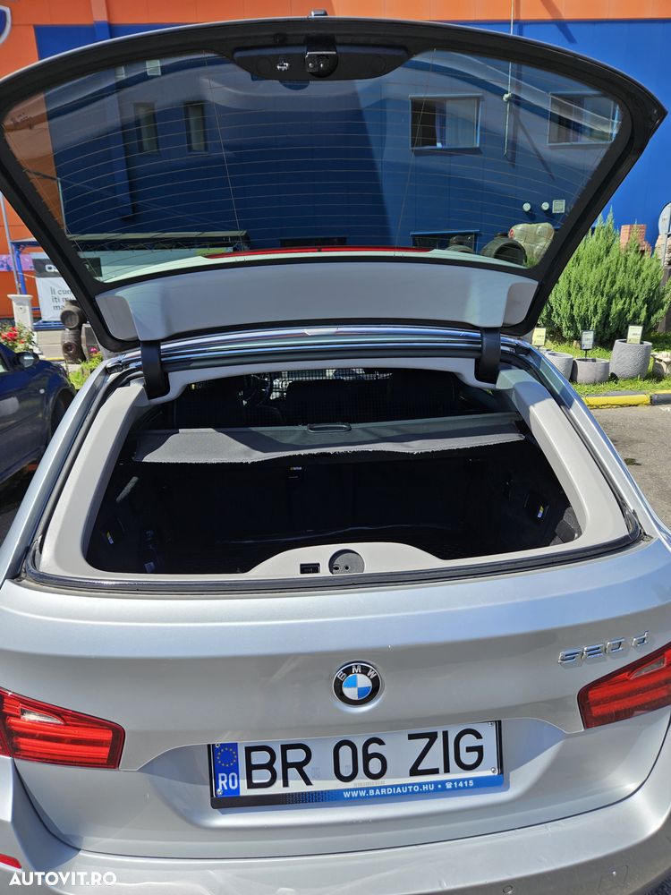 BMW Seria 5 520d Touring Aut. Modern Line - 10