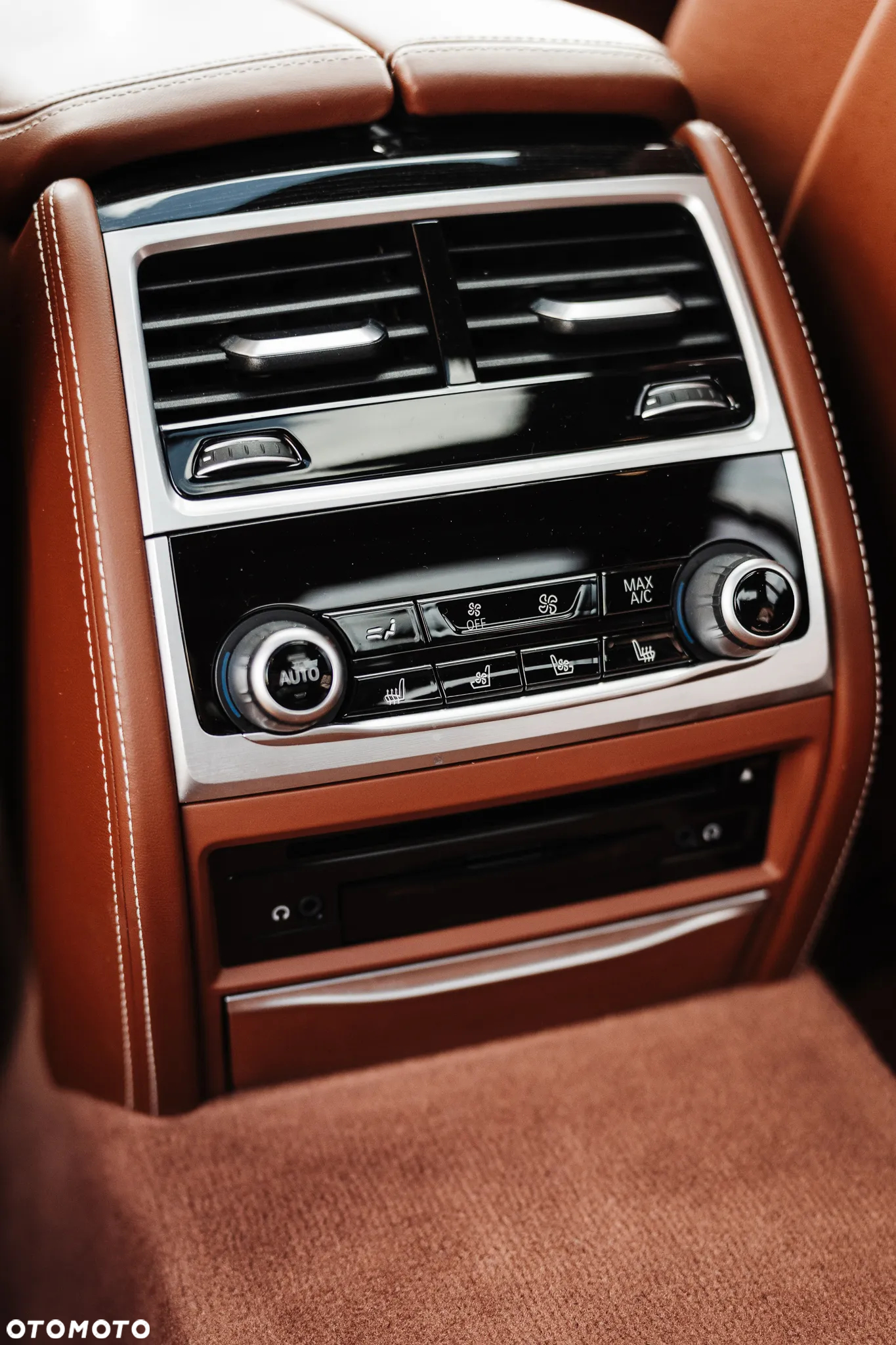 BMW Seria 7 M760Li xDrive - 23
