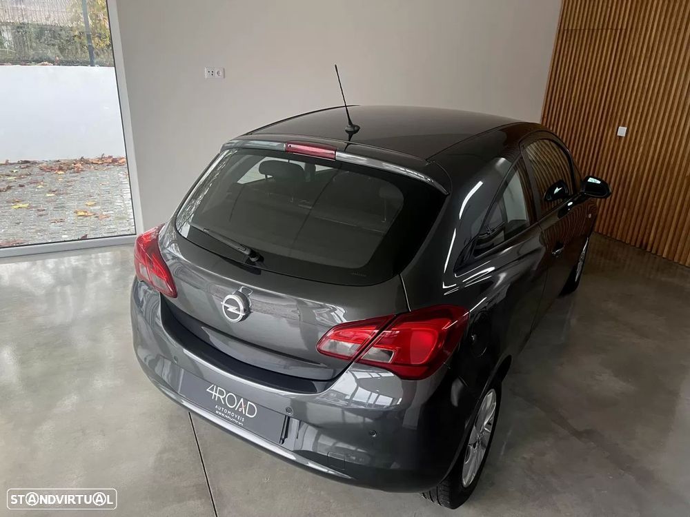 Opel Corsa 1.4 120 Anos - 28
